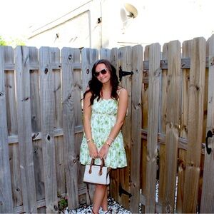 Meet your Posher, Teagan